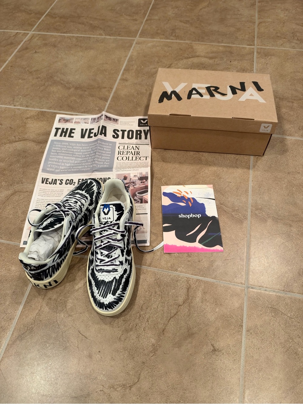 Veja x Marni - V-10 Black / White Low Top Sneakers W9